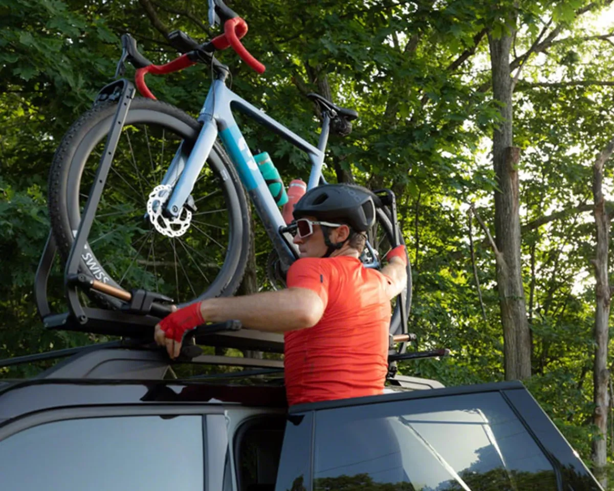 Kuat Vehicle Bike Racks|Piston SR Roof Mount Upright Bike Carrier (Black)