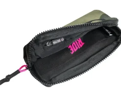 Muc-Off Bags & Packs|Essentials Case with Header