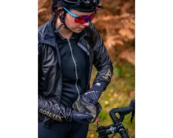 Muc-Off Bags & Packs|Essentials Case with Header