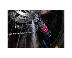 Muc-Off Cleaning Supplies|High Pressure Quick Drying Chain Degreaser (750ml)