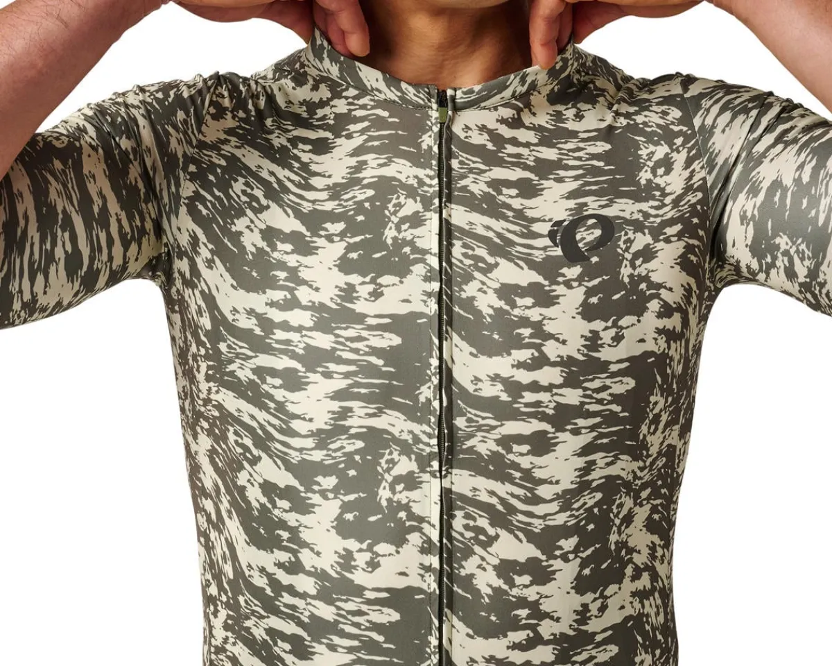 Pearl iZUMi Jerseys|Summer Essentials|Attack Short Sleeve Jersey (Deep Lichen Green Waverock) (L)