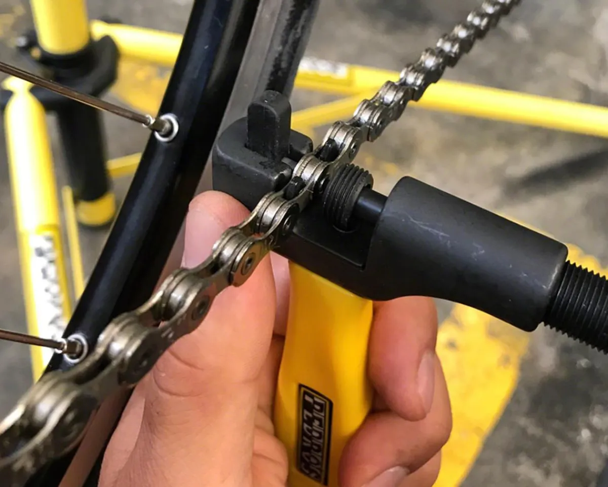 Pedro's Tools|Chains & Accessories|Pro Chain Tool 3.2 (Black/Yellow) (1-13 Speed)