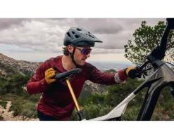 Shimano Holiday Shopping|Sunglasses & Goggles|Pulsar CE-PLSR3 Sunglasses (Ivory) (Photochromic Grey)