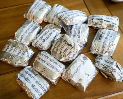 Skratch Labs Nutrition & Skin Care|SKRATCH Paper (Black) (40 Sheets)